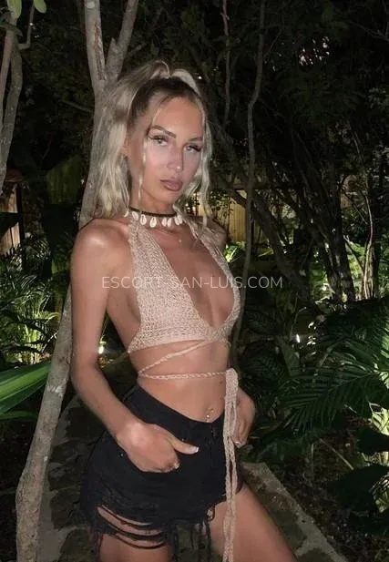 Escort San Luis chica Elina foto 3