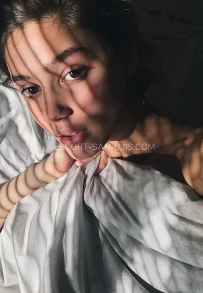 Escort San Luis chica Itzel foto 5